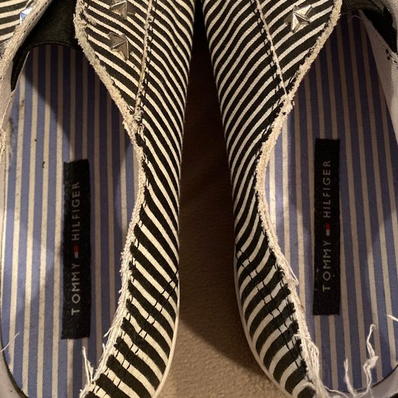 Tommy Hilfiger Striped Slip On Sneakers - Picture 2 of 2